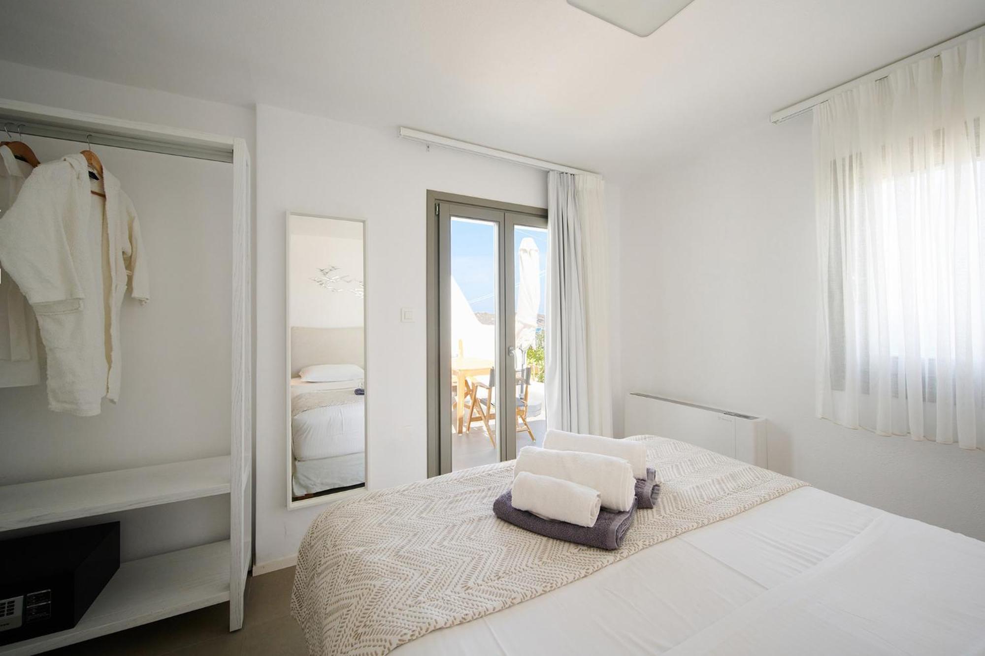Kymo Luxury Suites Paros Kolympithres Eksteriør billede